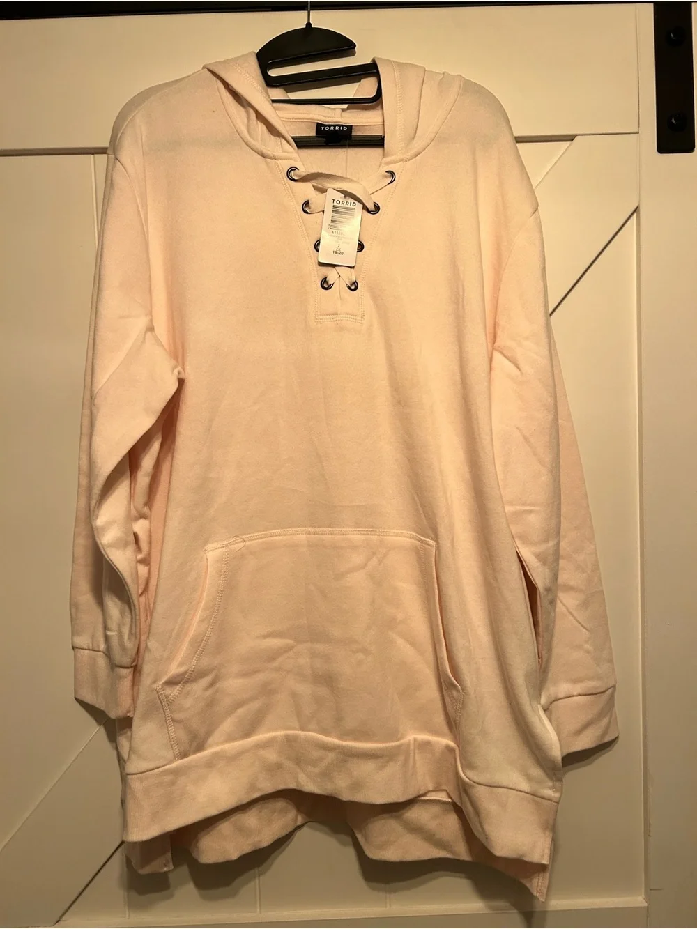 NWT Torrid Cozy Fleece Lace Up Side Slit Hooded Sweatshirt Size 2 - Picture 1 of 6